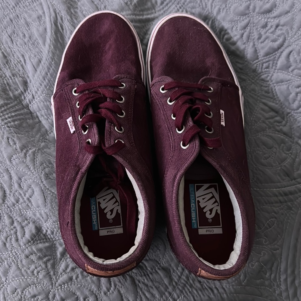 Maroon Vans for men - size 11